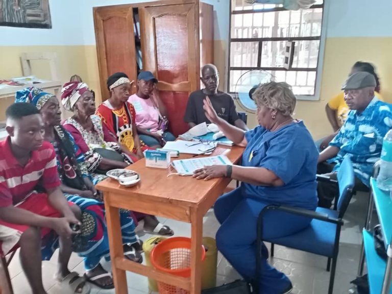 TOSHPA Volunteers from the United Kingdom Visit Diabetes Clinic